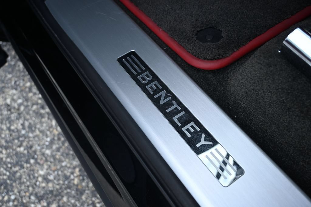 Used 2020 Bentley Bentayga AWD/4WD image 22