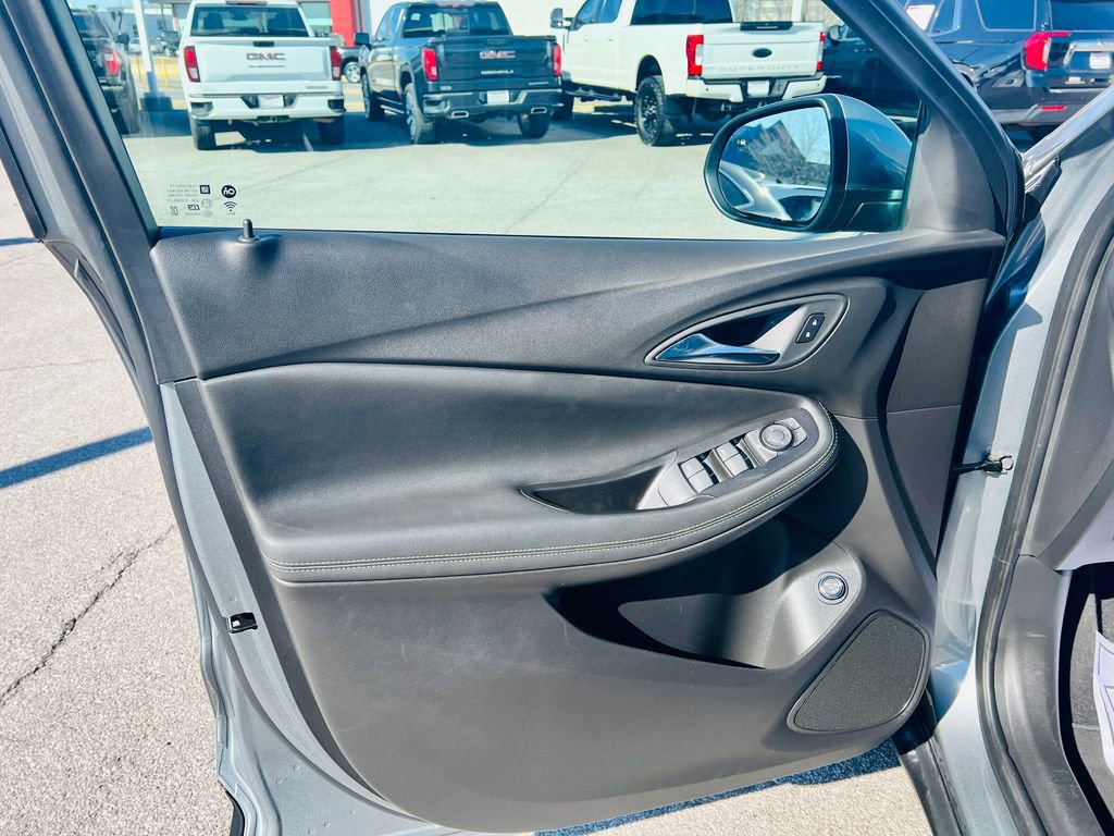 Used 2025 Buick Encore GX Preferred image 15