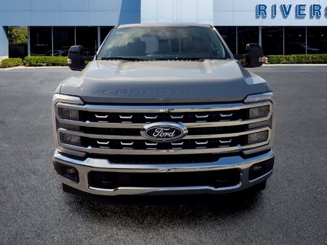 New 2027 Ford F350 Lariat RWD image 2