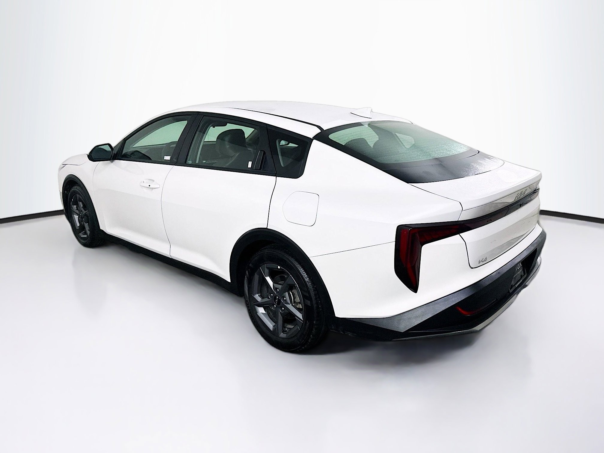 Used 2025 Kia K4 LXS image 5