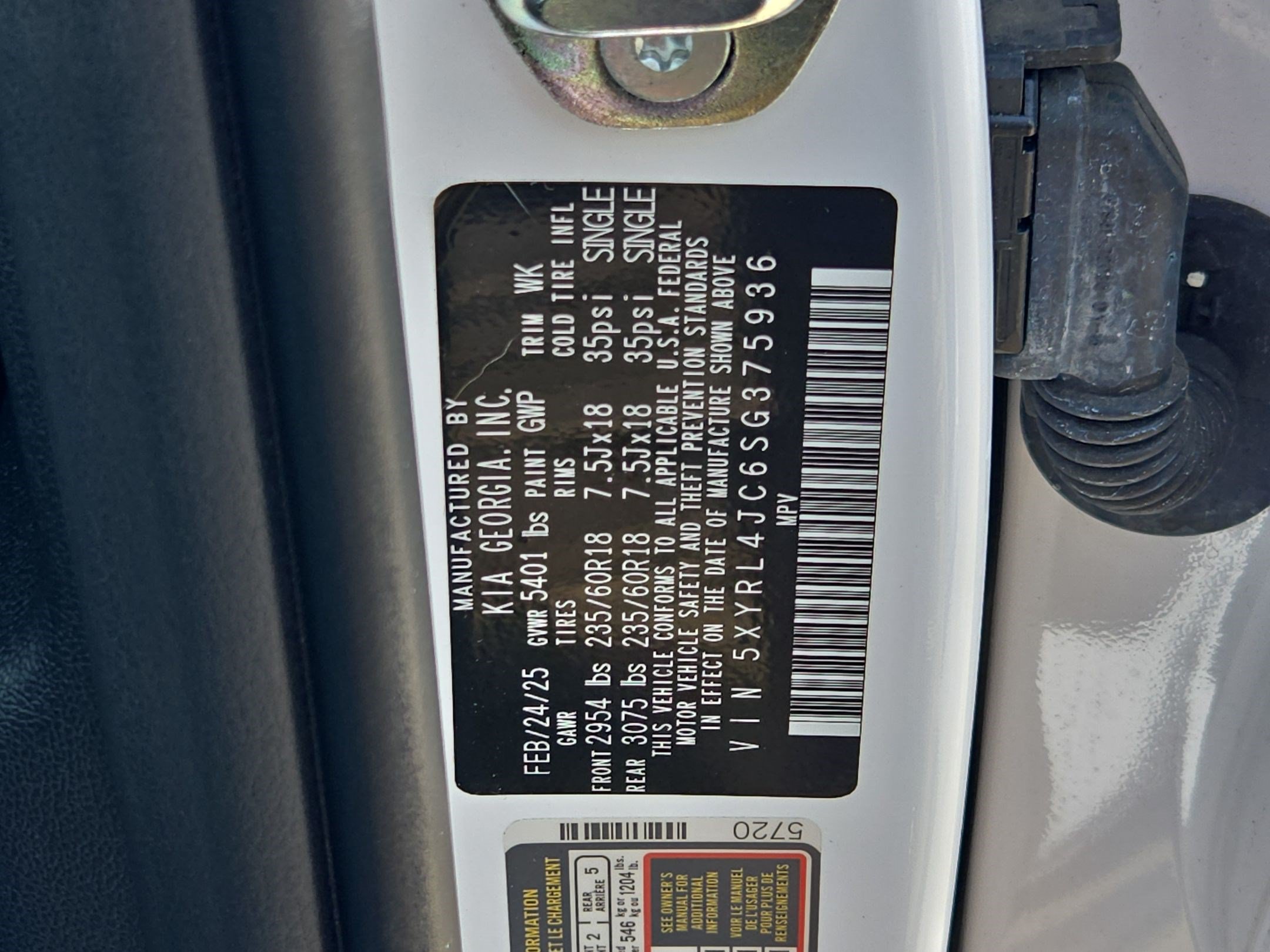 Used 2025 Kia Sorento S FWD image 36