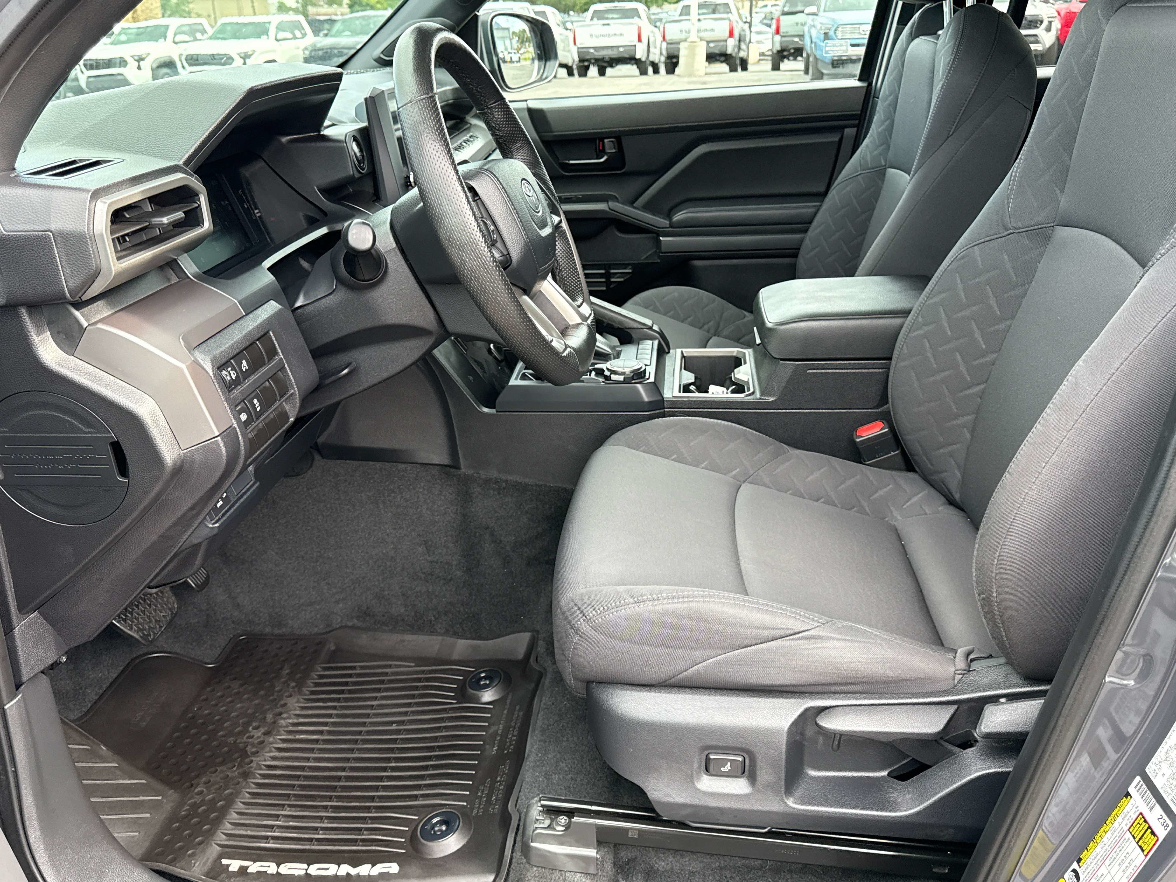 Used 2024 Toyota Tacoma SR5 AWD/4WD image 12