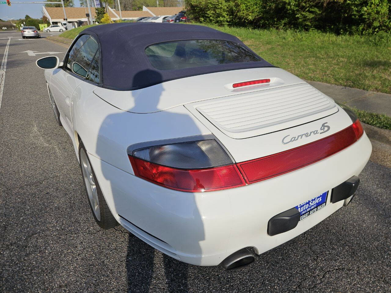 Used 2005 Porsche 911 Carrera 4S AWD/4WD image 4
