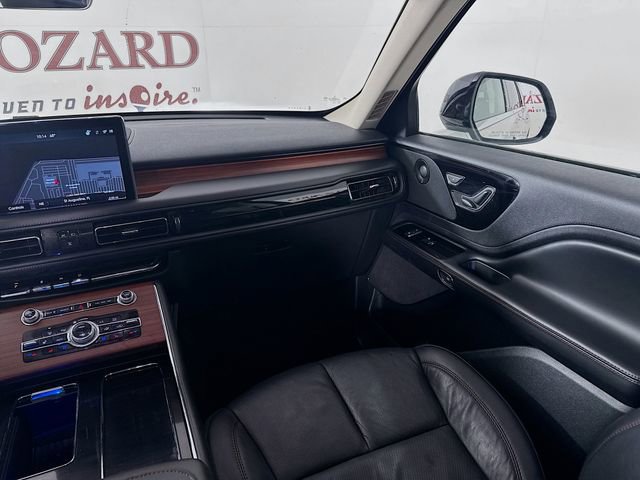 Used 2023 Lincoln Aviator Reserve w/ Equipment Group 201A image 28