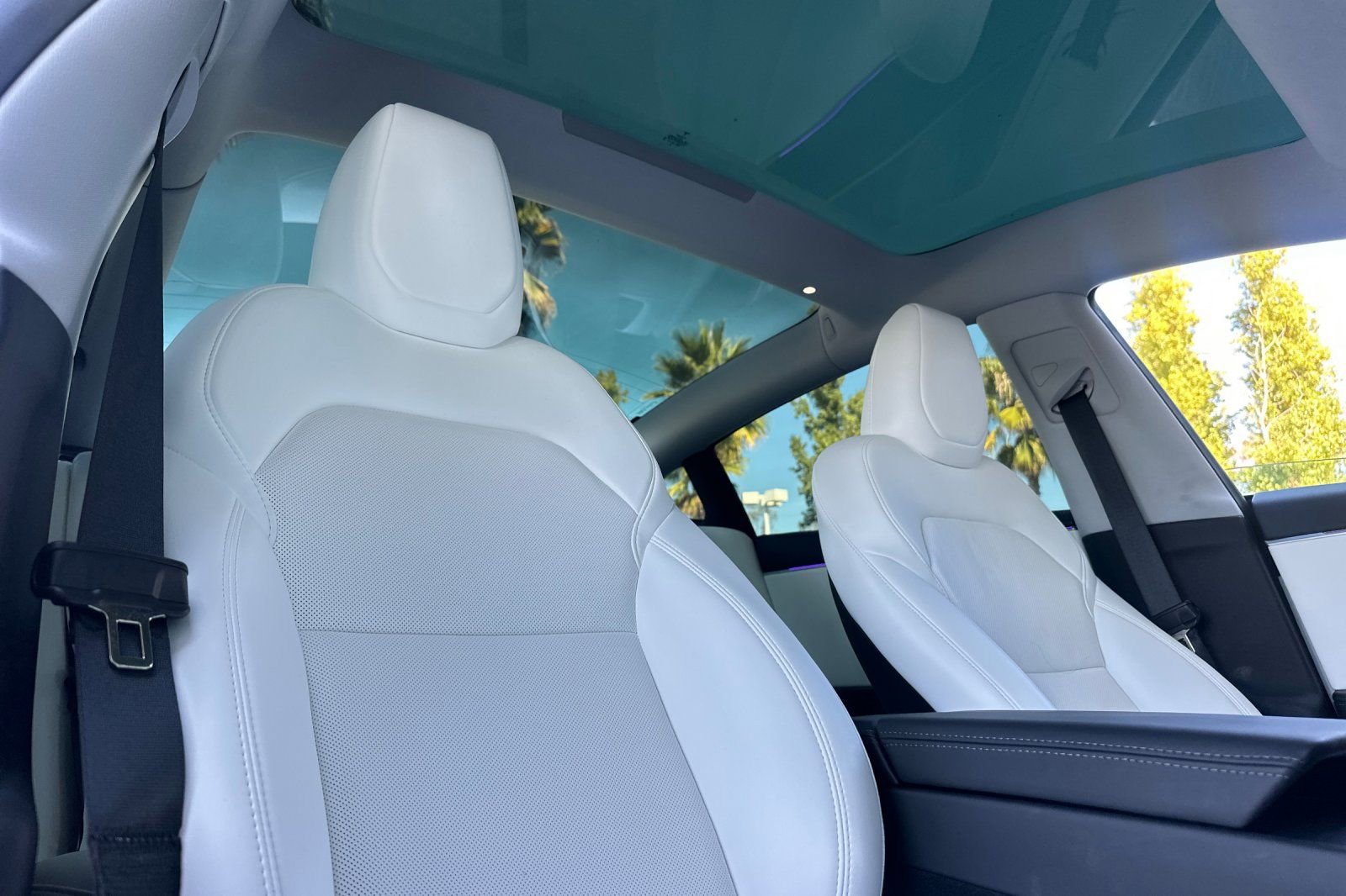 Used 2025 Tesla Model 3 Long Range image 10