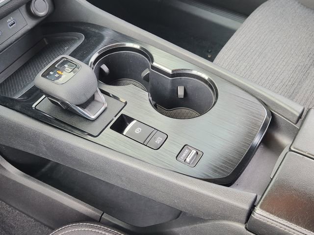 Certified 2022 Nissan Rogue SV image 18