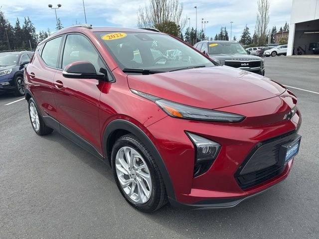 Certified 2022 Chevrolet Bolt EUV LT w/ Driver Confidence Package image 3