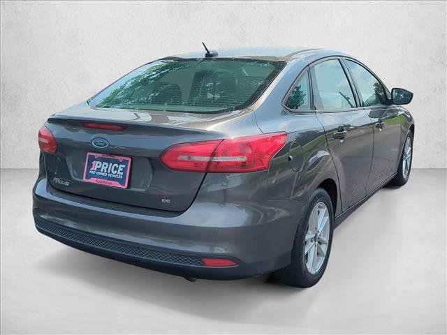 Used 2017 Ford Focus SE FWD image 5