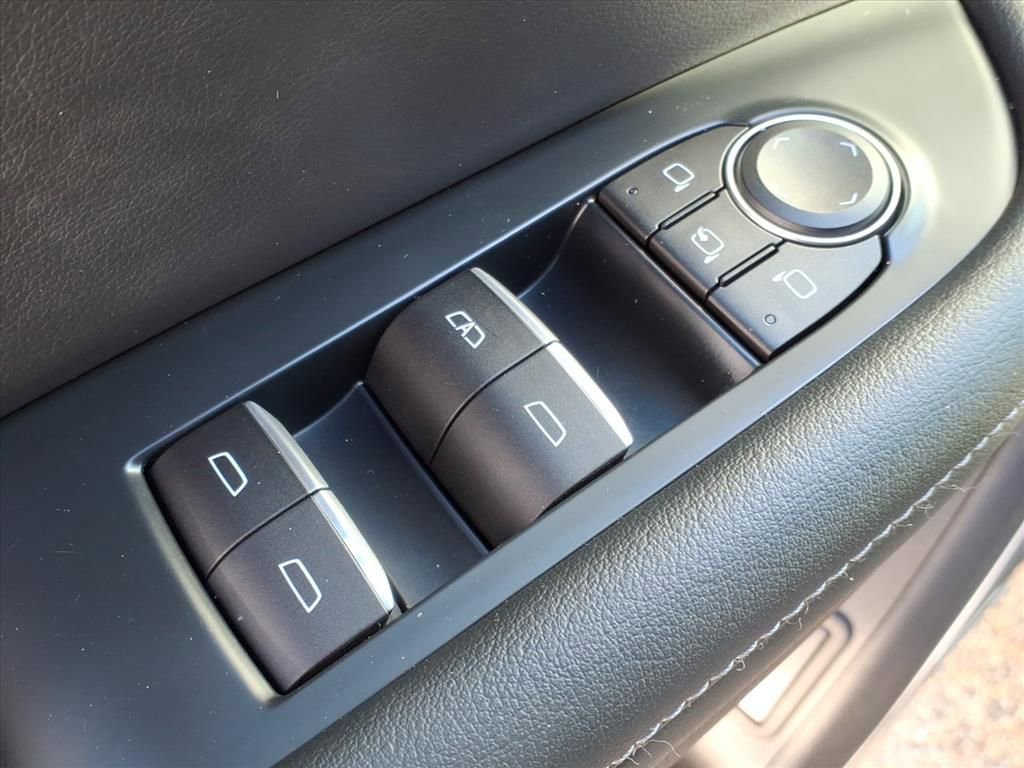 Used 2025 Buick Enclave Sport Touring image 16