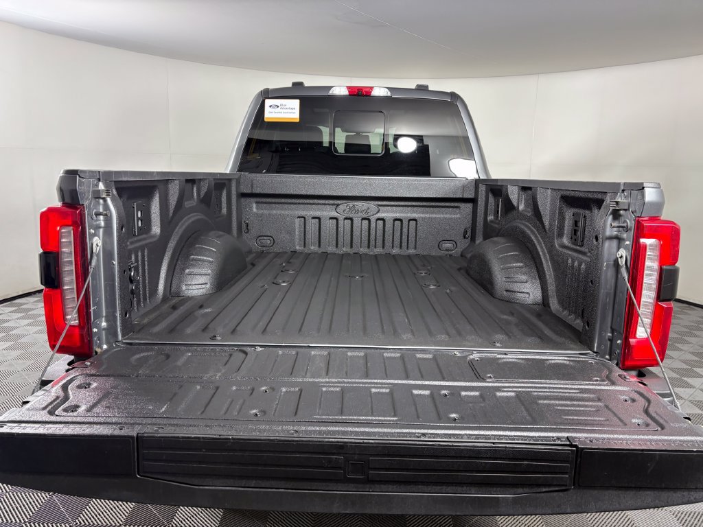 Certified 2026 Ford F350 Lariat w/ Black Appearance Package AWD/4WD image 33