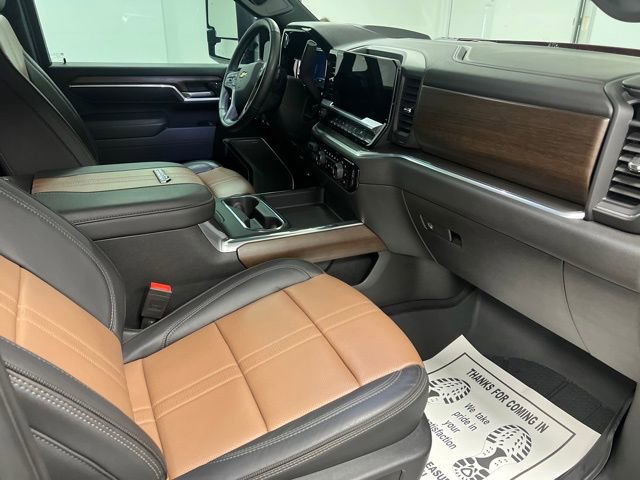 Used 2025 Chevrolet Silverado 3500 High Country w/ High Country Premium Package AWD/4WD image 55