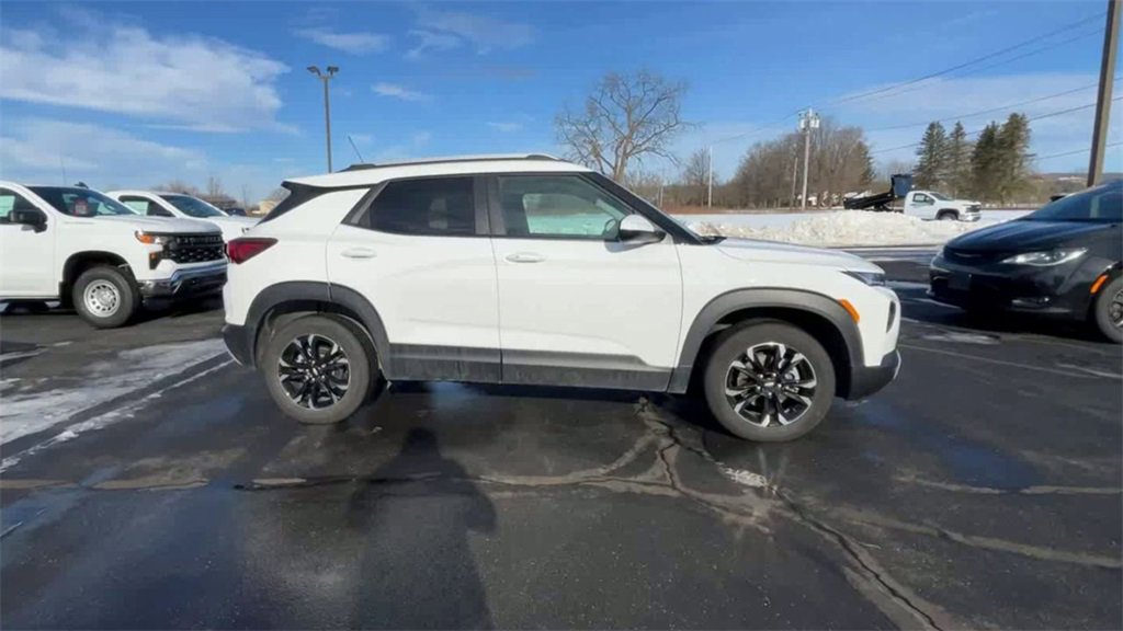 Certified 2023 Chevrolet TrailBlazer LT w/ Convenience Package image 5