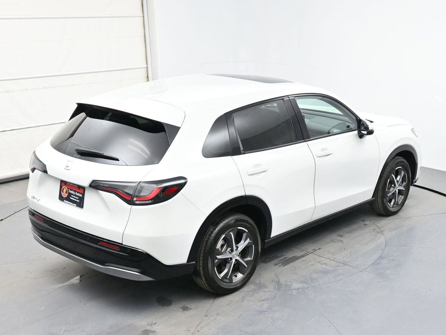 Used 2024 Honda HR-V EX-L image 34