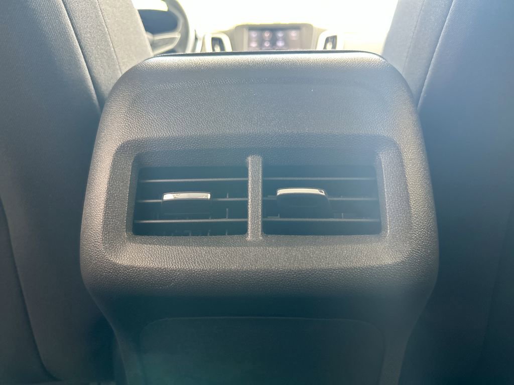 Used 2022 Chevrolet Equinox LS w/ LS Convenience Package FWD image 36