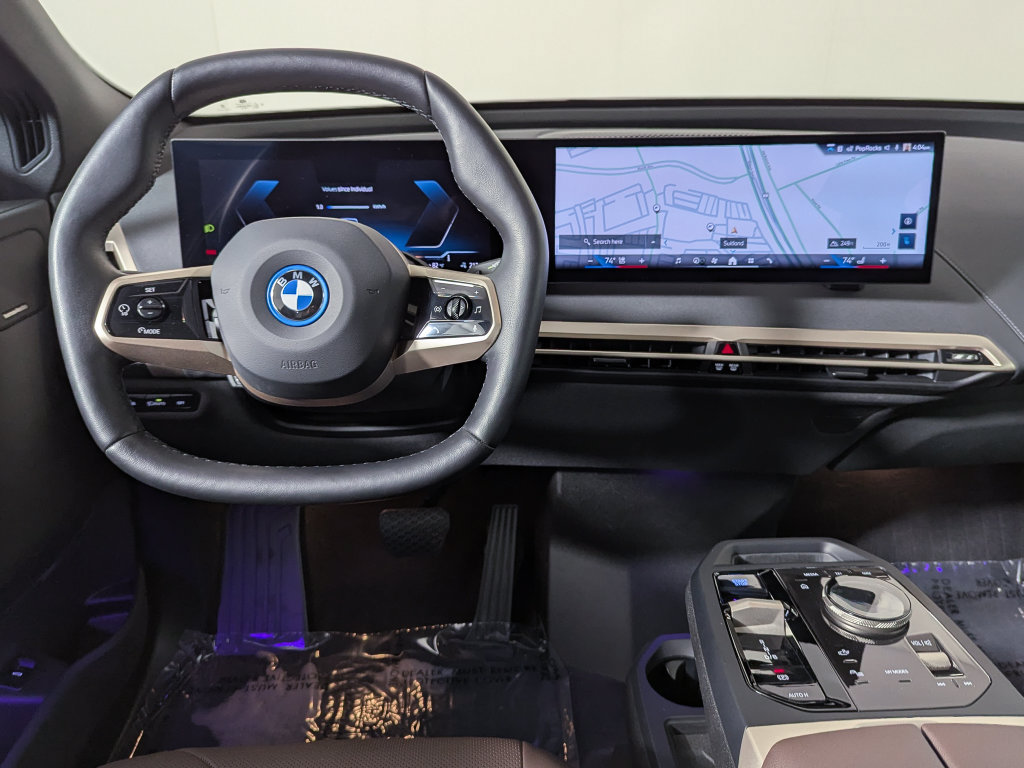 Certified 2025 BMW iX xDrive50 w/ Sport Package AWD/4WD image 20