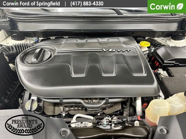 Used 2019 Jeep Cherokee Overland w/ Technology Group image 37