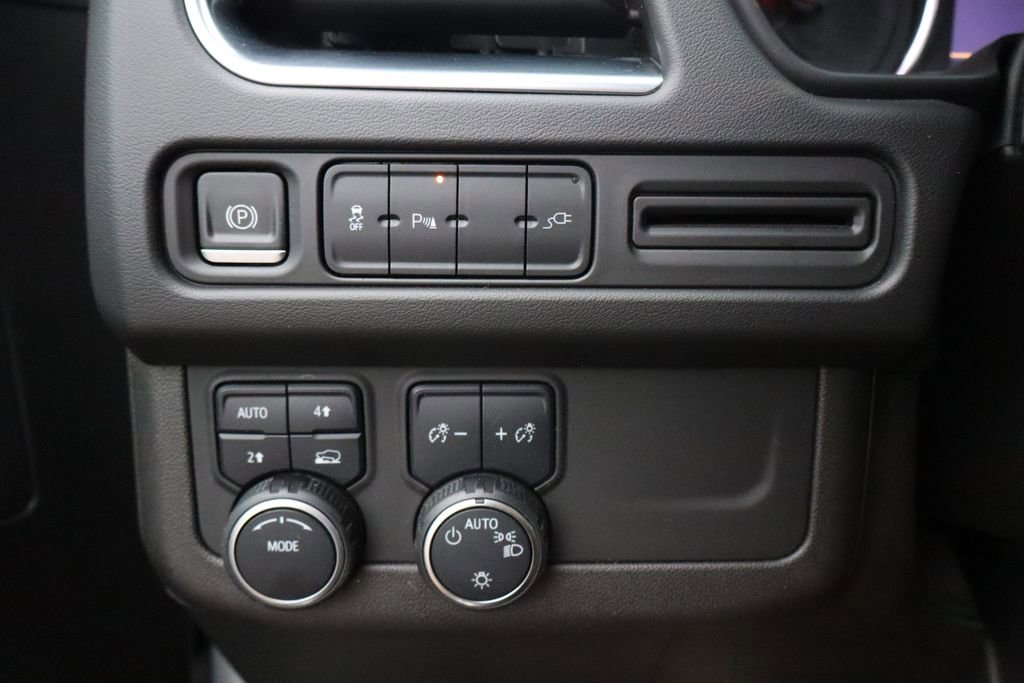 Used 2021 Chevrolet Tahoe RST image 12