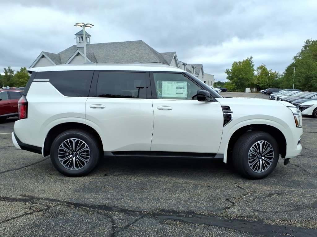 New 2026 Nissan Armada SL w/ Captain's Chari Seat Package AWD/4WD image 3