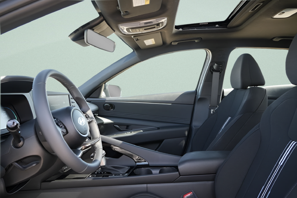 New 2026 Hyundai Elantra SEL Sport FWD image 22