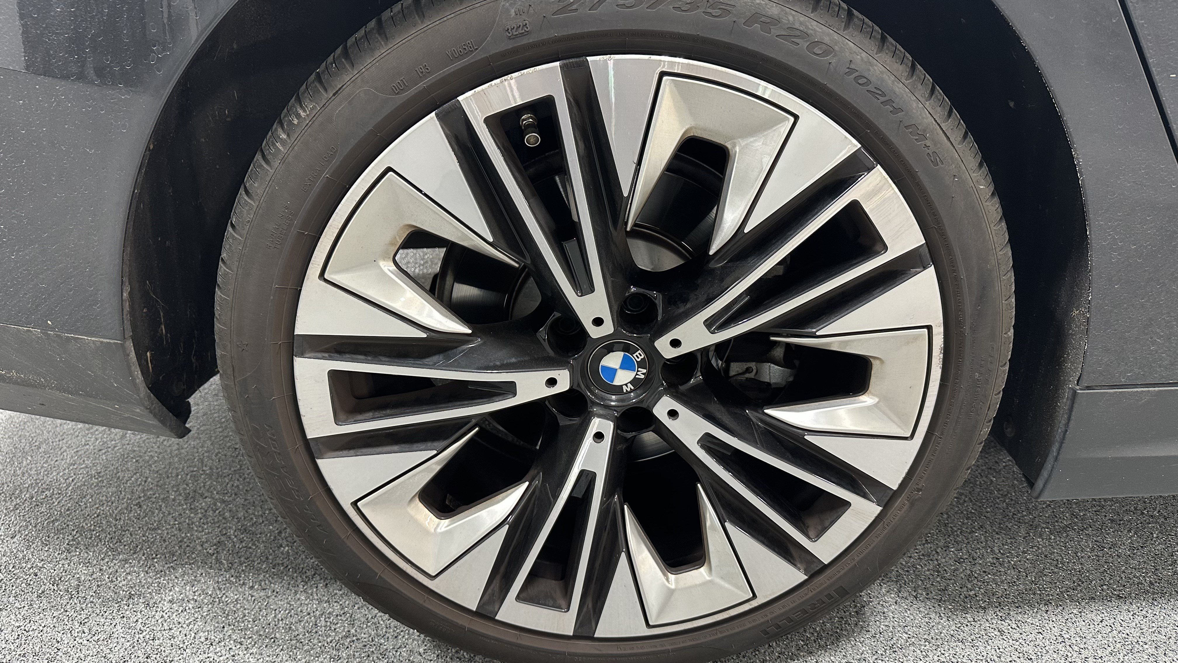 Certified 2024 BMW 530i xDrive w/ Premium Package AWD/4WD image 15