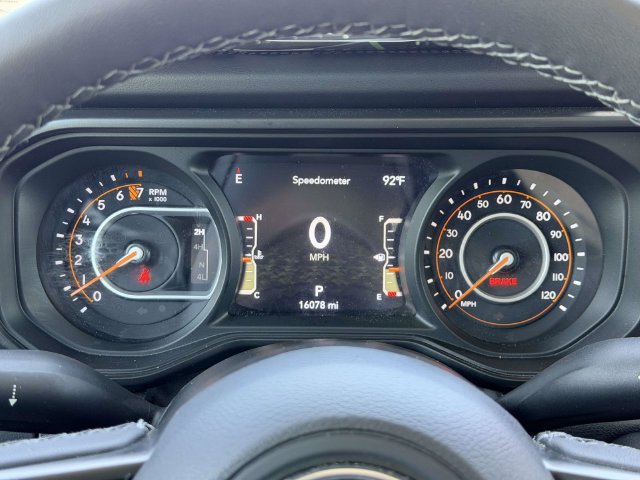 Used 2026 Jeep Gladiator Mojave AWD/4WD image 25
