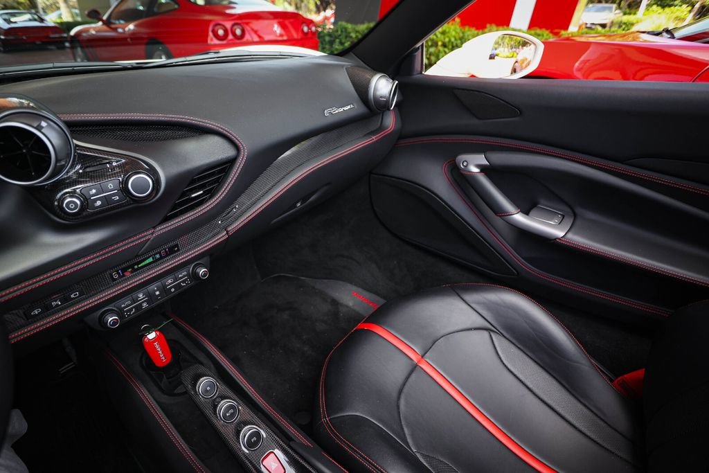 Used 2021 Ferrari F8 Tributo RWD image 35
