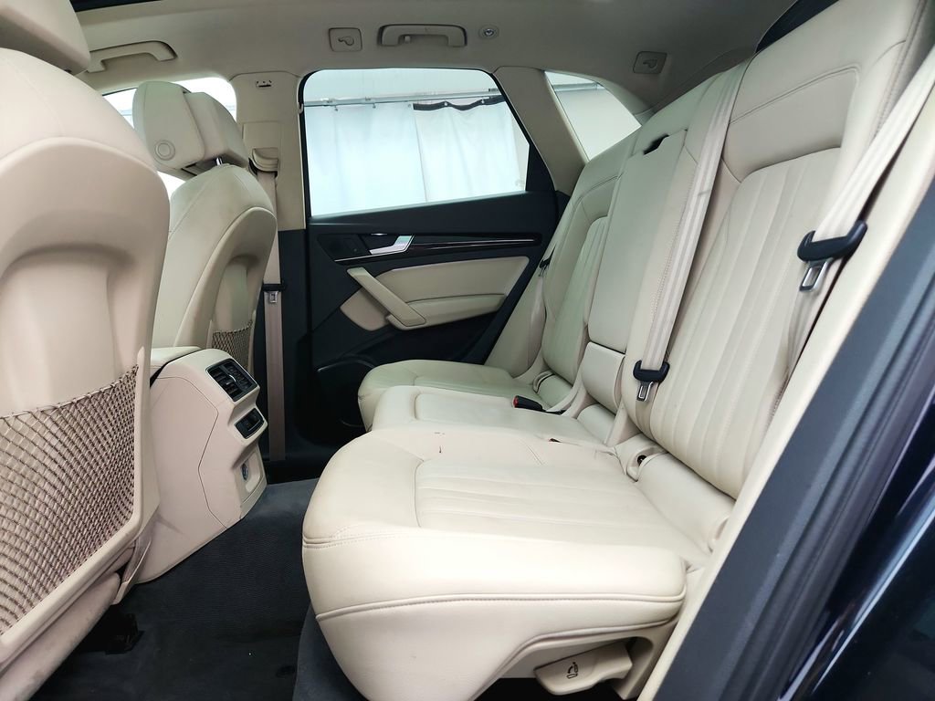 Used 2019 Audi Q5 2.0T Premium image 24