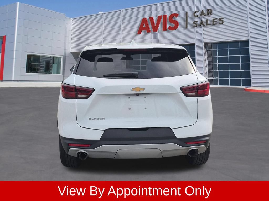 Used 2025 Chevrolet Blazer LT FWD image 7