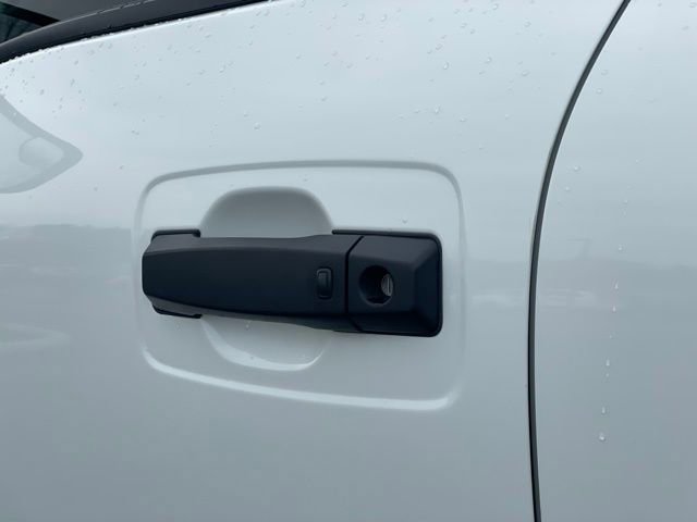 Used 2020 Nissan Titan PRO-4X w/ Pro-4x Convenience Package image 30