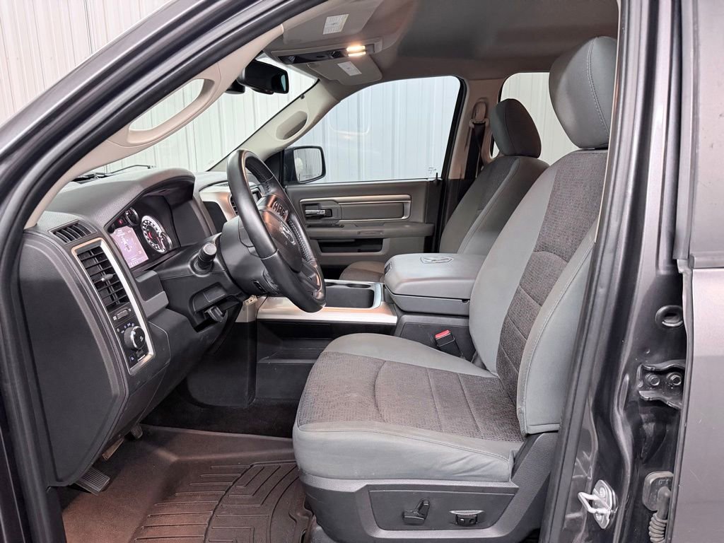 Used 2016 RAM 1500 Lone Star RWD image 10