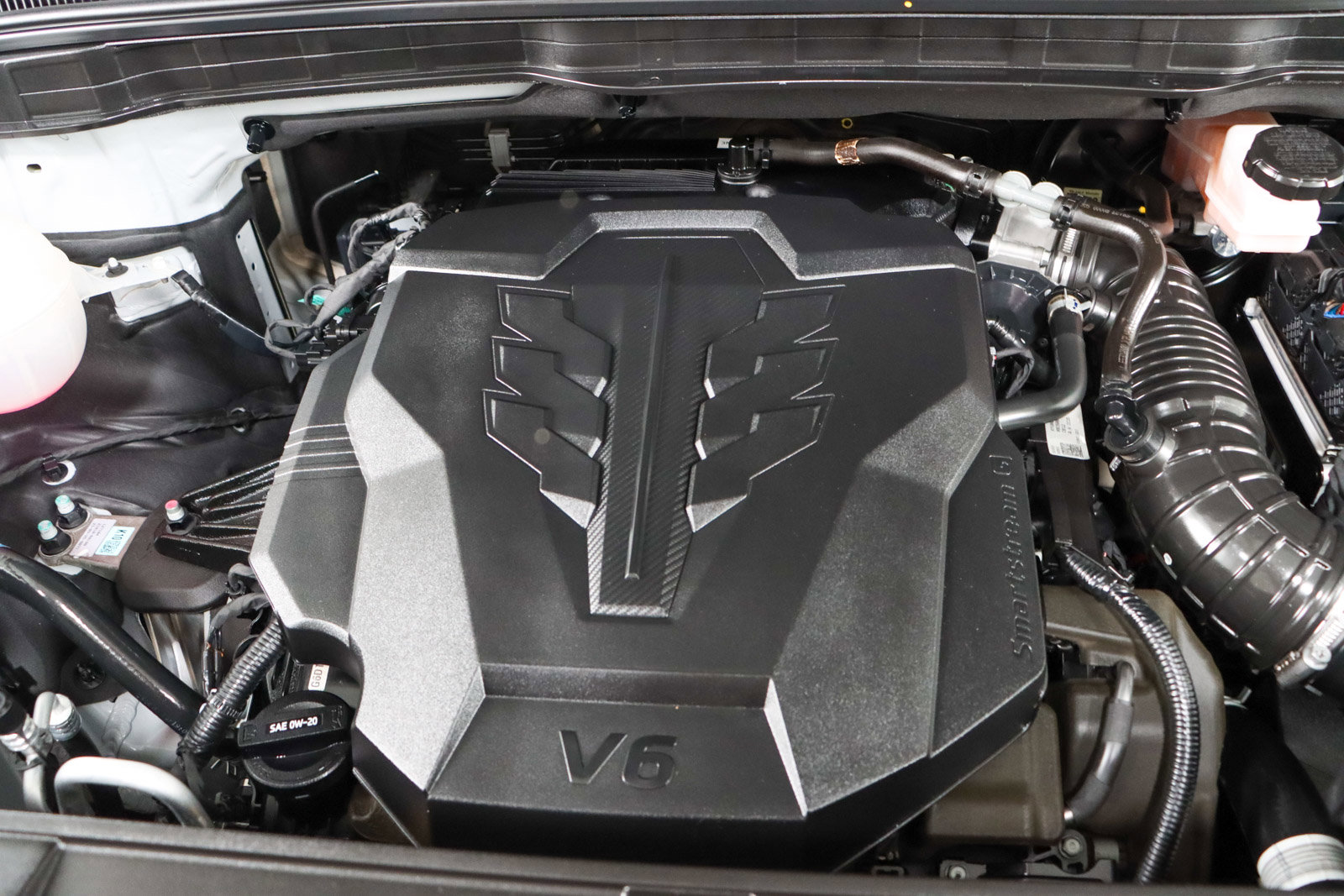 Used 2024 Kia Carnival EX image 32