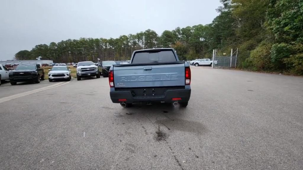 Used 2025 Honda Ridgeline RTL image 4