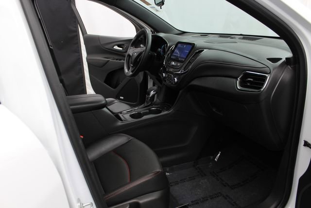 Used 2024 Chevrolet Equinox RS w/ RS Leather Package AWD/4WD image 27