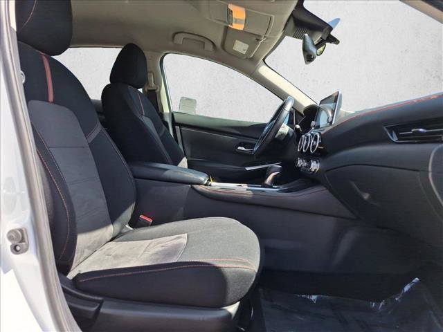 Used 2022 Nissan Sentra SR w/ Lighting Package FWD image 19