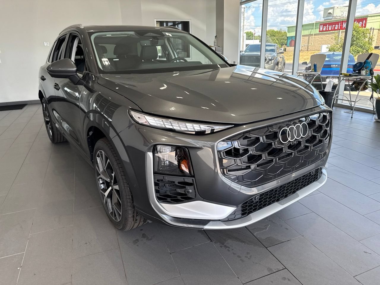 New 2026 Audi Q3 quattro 2.0T AWD/4WD image 2