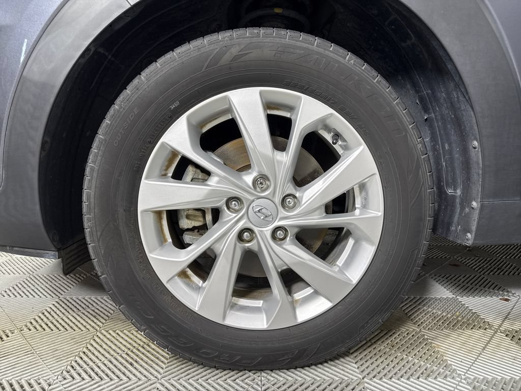 Certified 2021 Hyundai Tucson Value FWD image 25