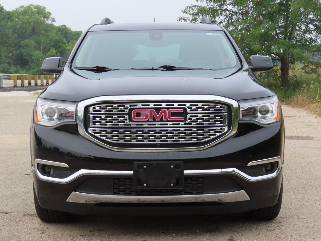 Certified 2019 GMC Acadia Denali w/ Technology Package AWD/4WD image 4