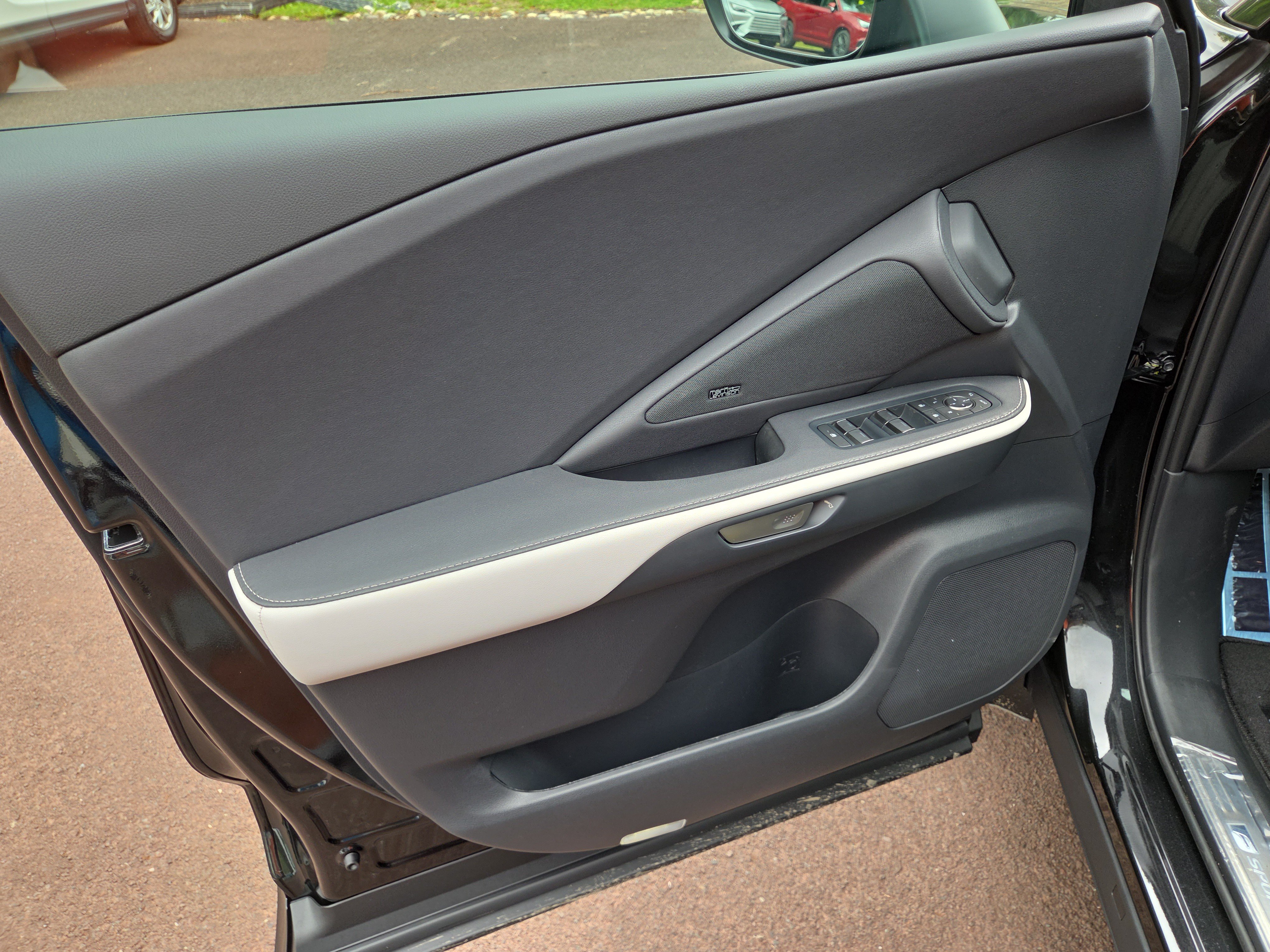 New 2026 Lexus TX 500h AWD image 7