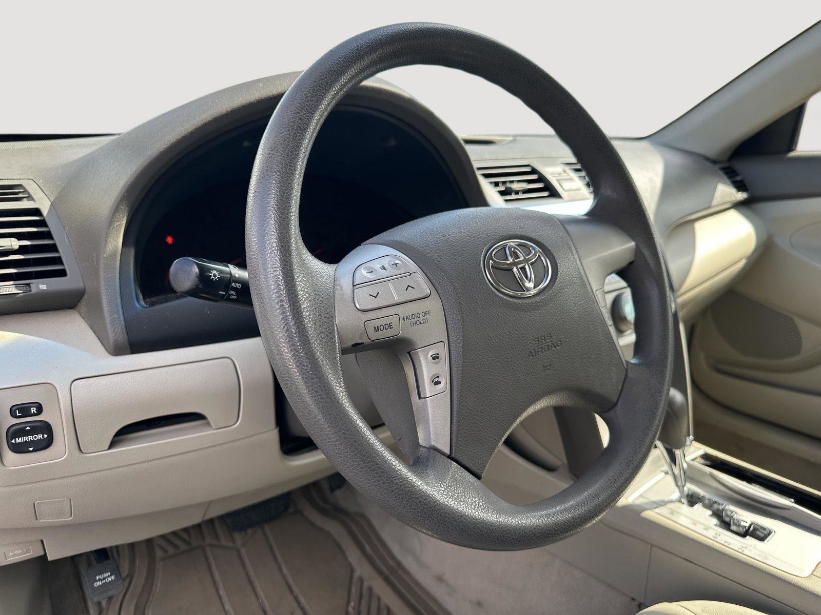 Used 2007 Toyota Camry XLE image 11