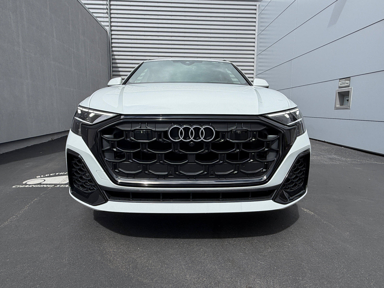 New 2026 Audi Q8 Prestige AWD/4WD image 6