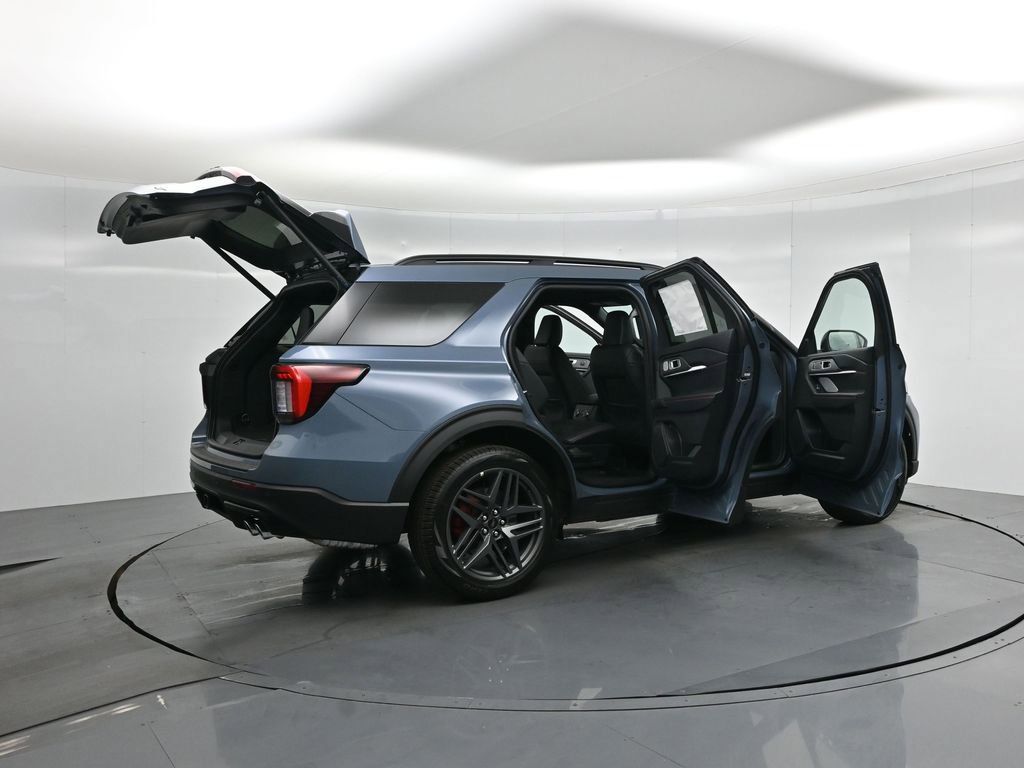 New 2026 Ford Explorer ST w/ Sun And Sound Package image 5