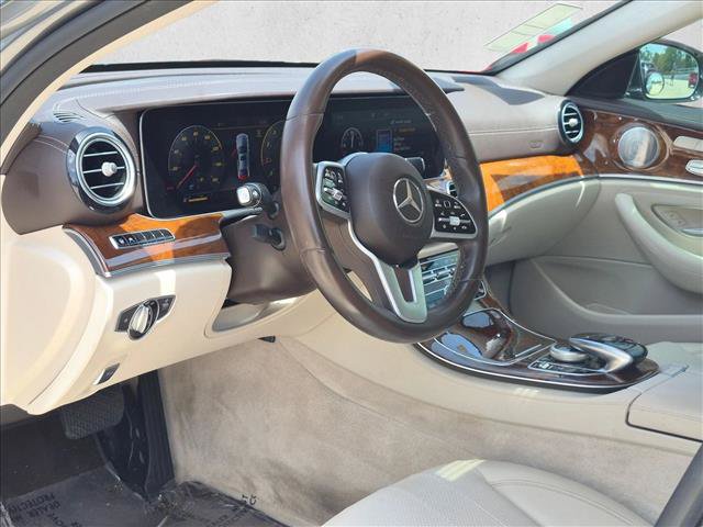 Used 2019 Mercedes-Benz E 300 image 10