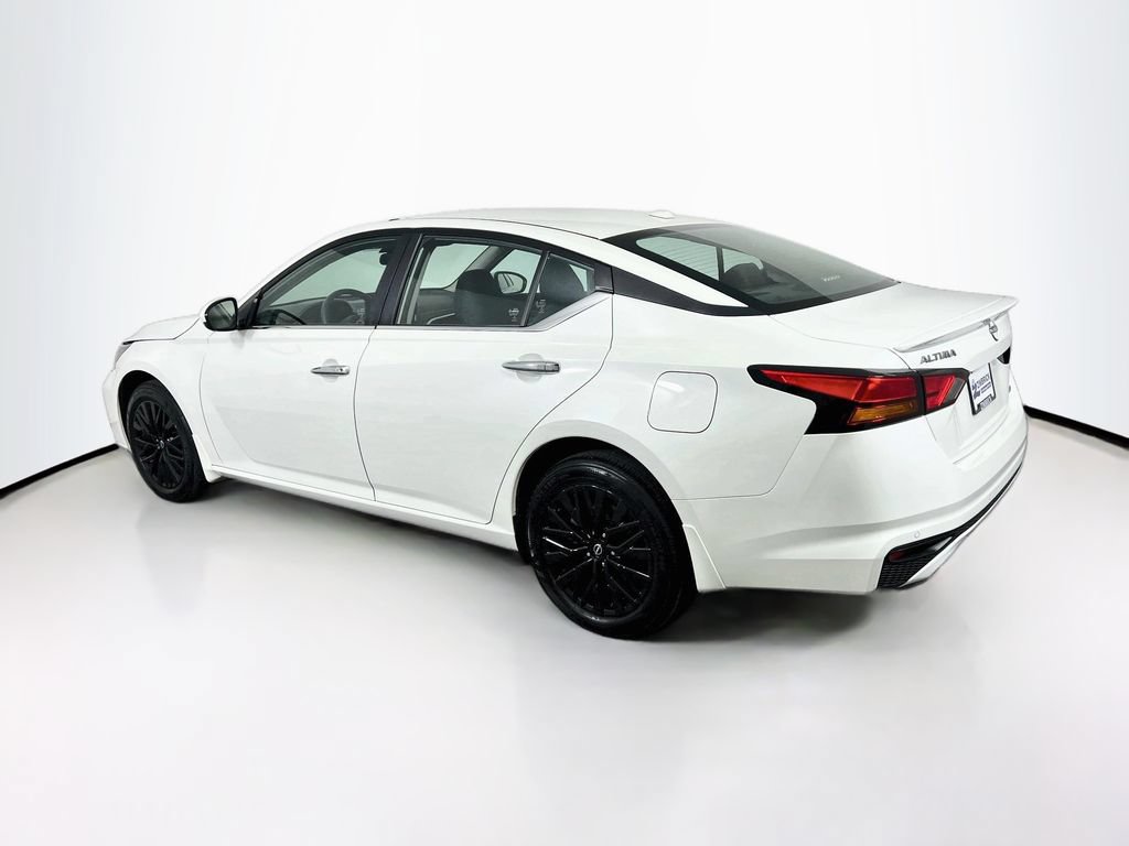Used 2025 Nissan Altima 2.5 SV w/ SV Special Edition Package AWD/4WD image 5