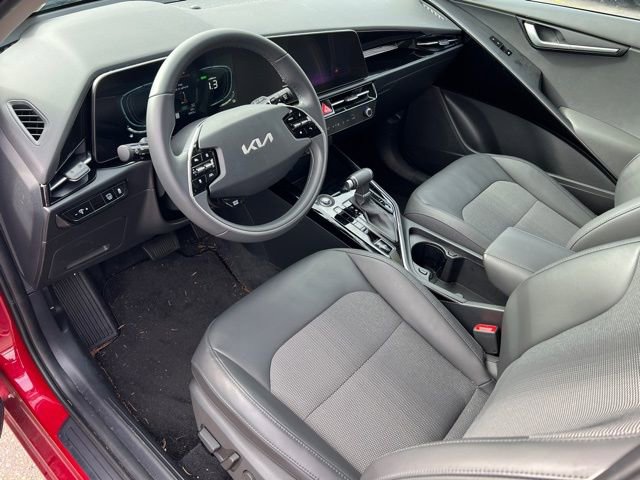 Certified 2024 Kia Niro EX FWD image 15