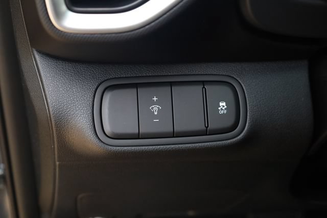 New 2026 Hyundai Venue SEL FWD image 11