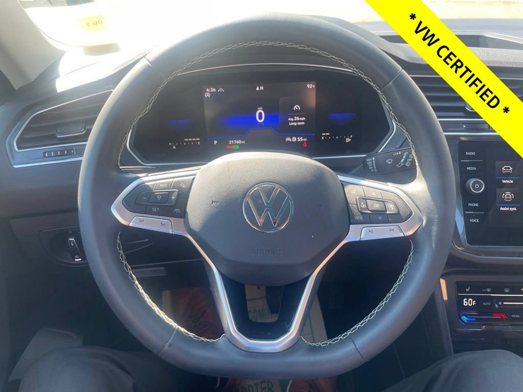 Certified 2023 Volkswagen Tiguan SE w/ Panoramic Sunroof Package AWD/4WD image 23