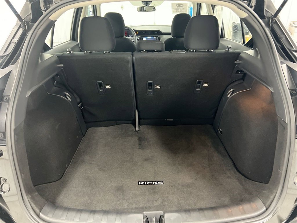 Used 2021 Nissan Kicks SV image 23