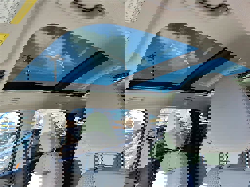 Used 2023 Hyundai Tucson Limited w/ Cargo Package image 18