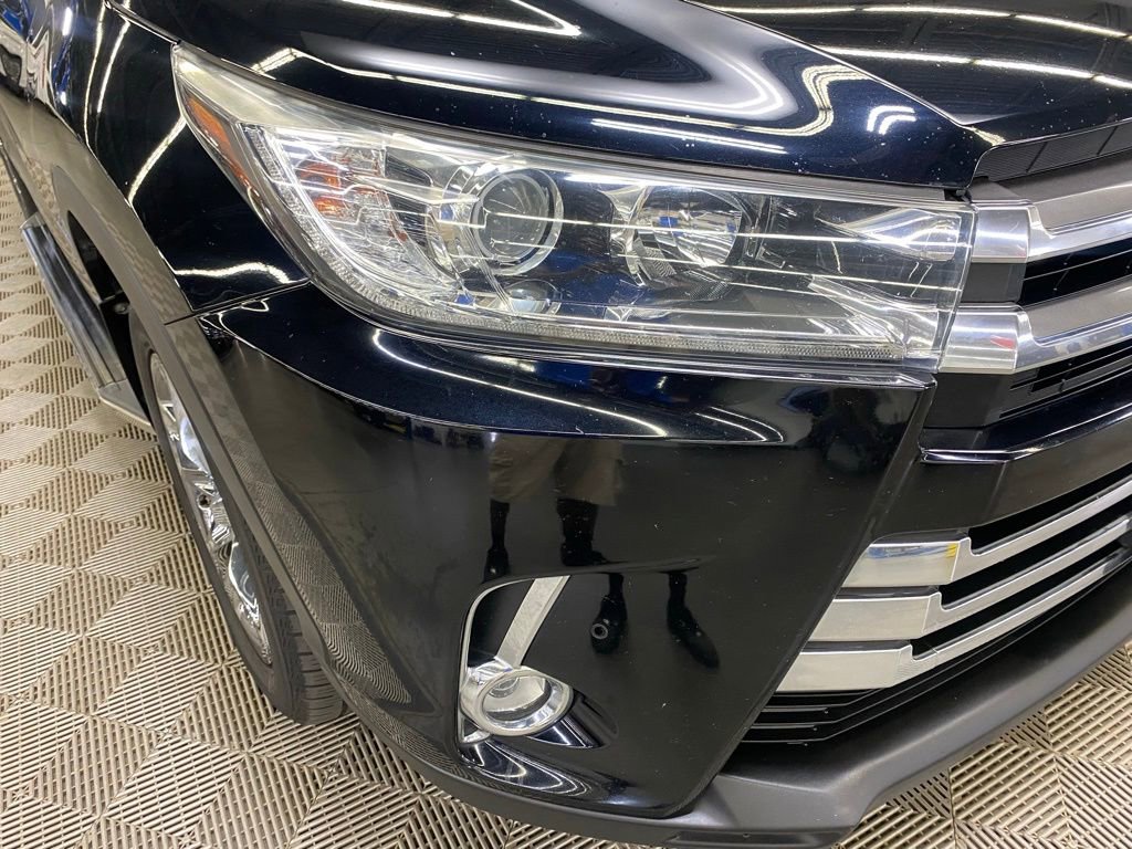 Used 2019 Toyota Highlander Limited Platinum image 3