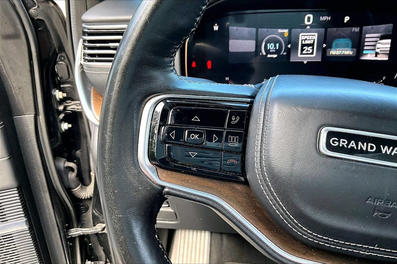 Used 2023 Jeep Grand Wagoneer Series II AWD/4WD image 30